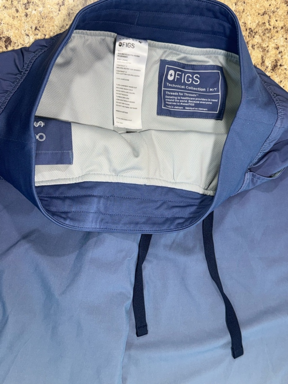 FIGS Zamora Blue Ombre Scrub Jogger Pants Women’s M/T - Picture 7 of 8